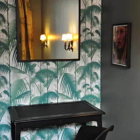Hotel Noir 3*