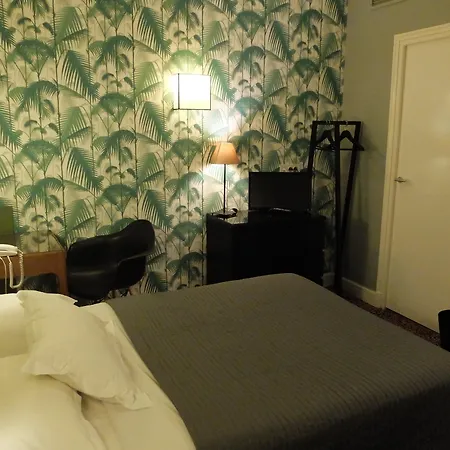 Hotel Noir Paris