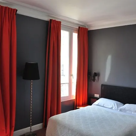Noir Hotel