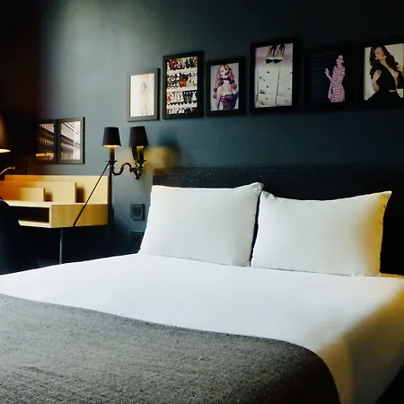 Noir Hotel 3*