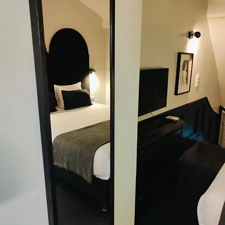 Hotel Noir