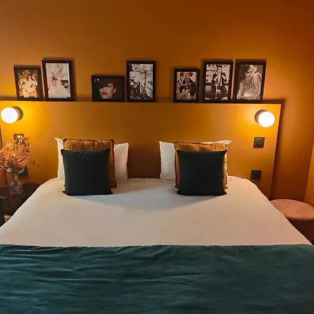 Hotel Noir