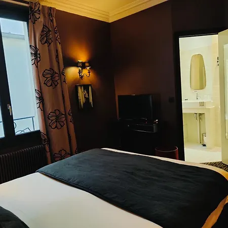 Hotel Noir 3*